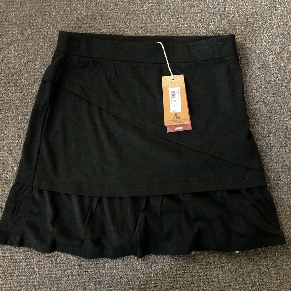 Brand New Women’s wool Leah prana Skirt XS NWT